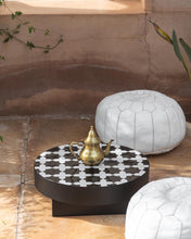 Load image into Gallery viewer, Table en Zelliges Mouassine