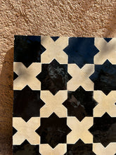 Load image into Gallery viewer, Zellige découpe Croix et Etoile