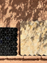 Load image into Gallery viewer, Zellige découpe art déco
